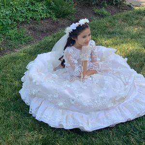 Meet your Posher, Janeth